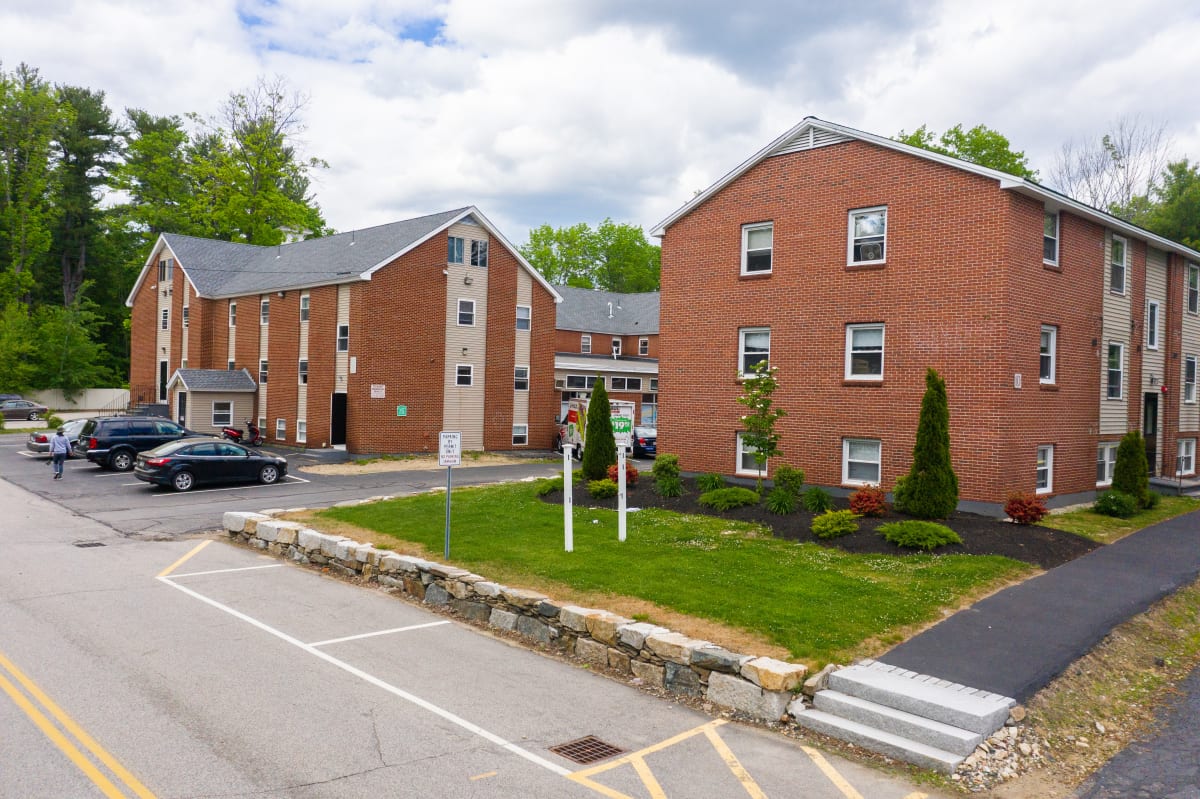 Photos and Video of 14 Strafford Ave in Durham, NH